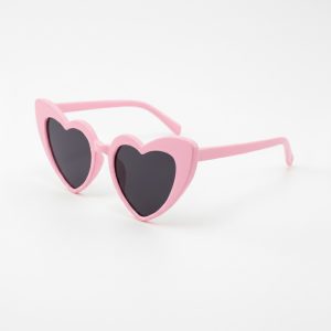 womens oversized love heart sunglasses