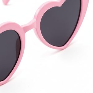 womens oversized love heart sunglasses 5